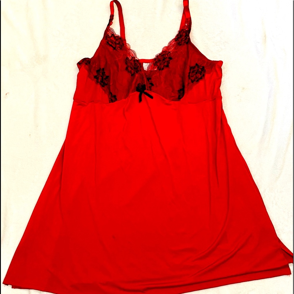 Chemise Nightgown with Black Lace NWT - Avenue Body Lingerie - 18/20